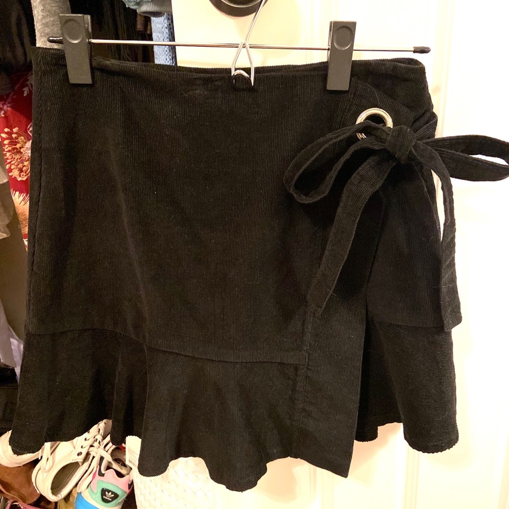 Black skirt
